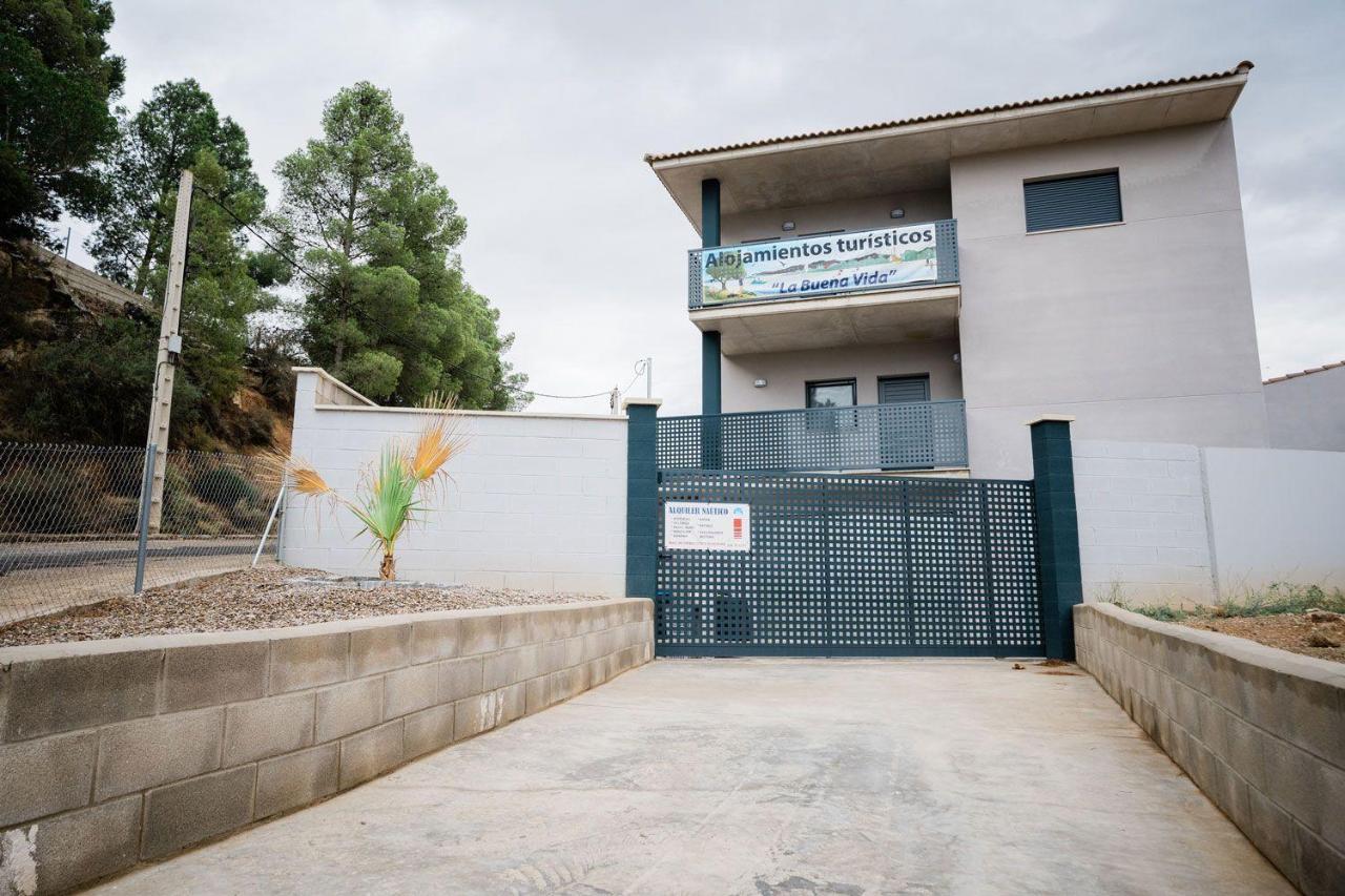 Pension La Buena Vida Caspe Bagian luar foto